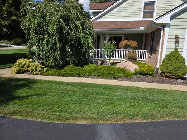 $719,900 | 9055 Yorkshire Drive, Saline, MI 48176