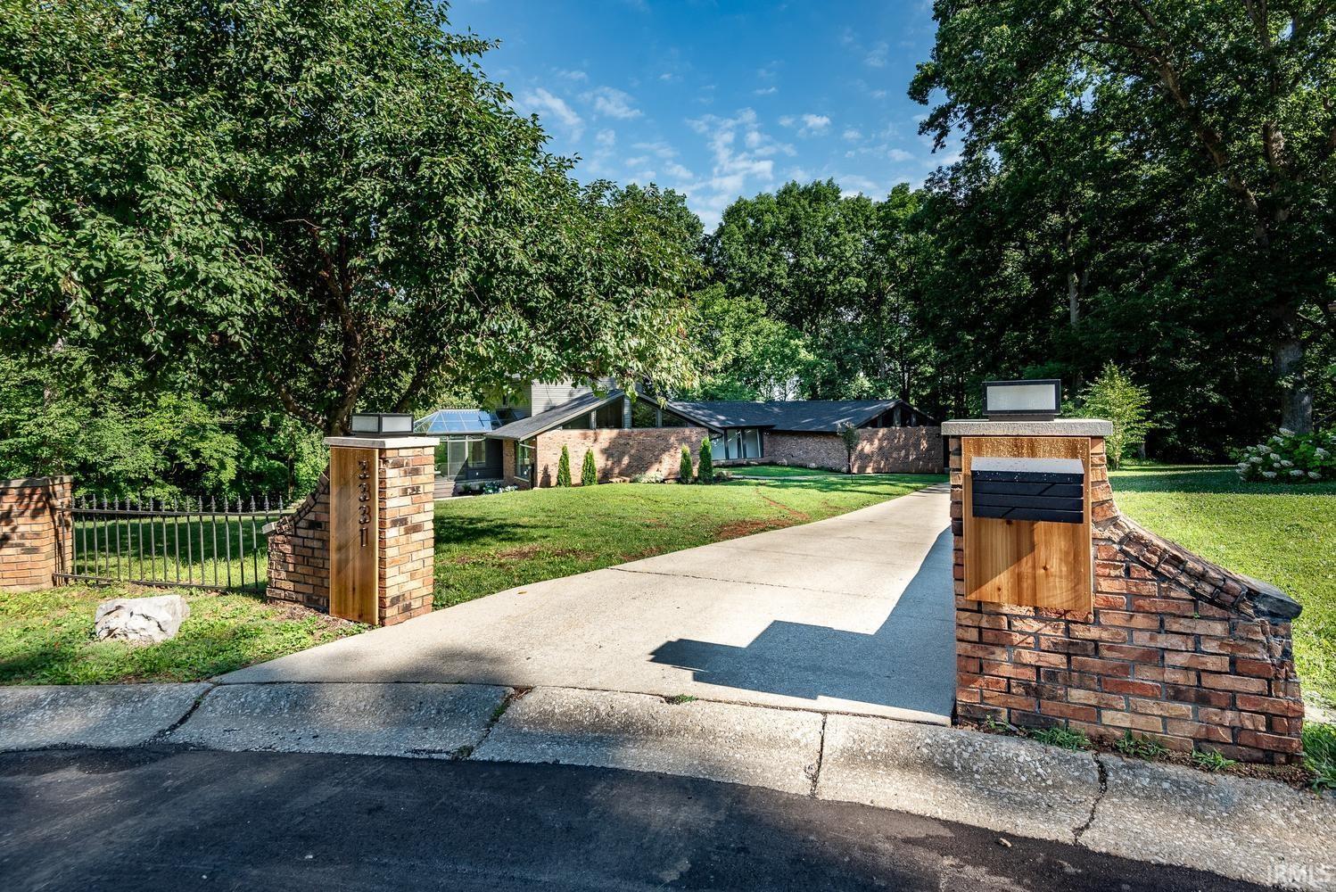 3331 North Ramble Rd Court Bloomington, IN 47408 - Photo 4 of 50