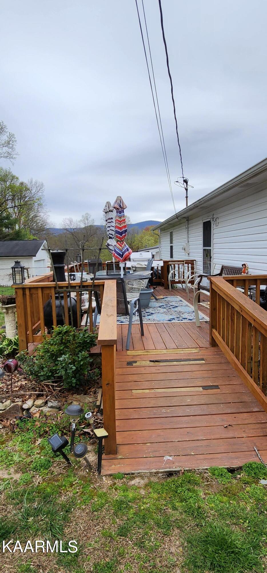 183 Shannon Road Jacksboro, TN 37757 - Photo 20 of 24 20230403_173022