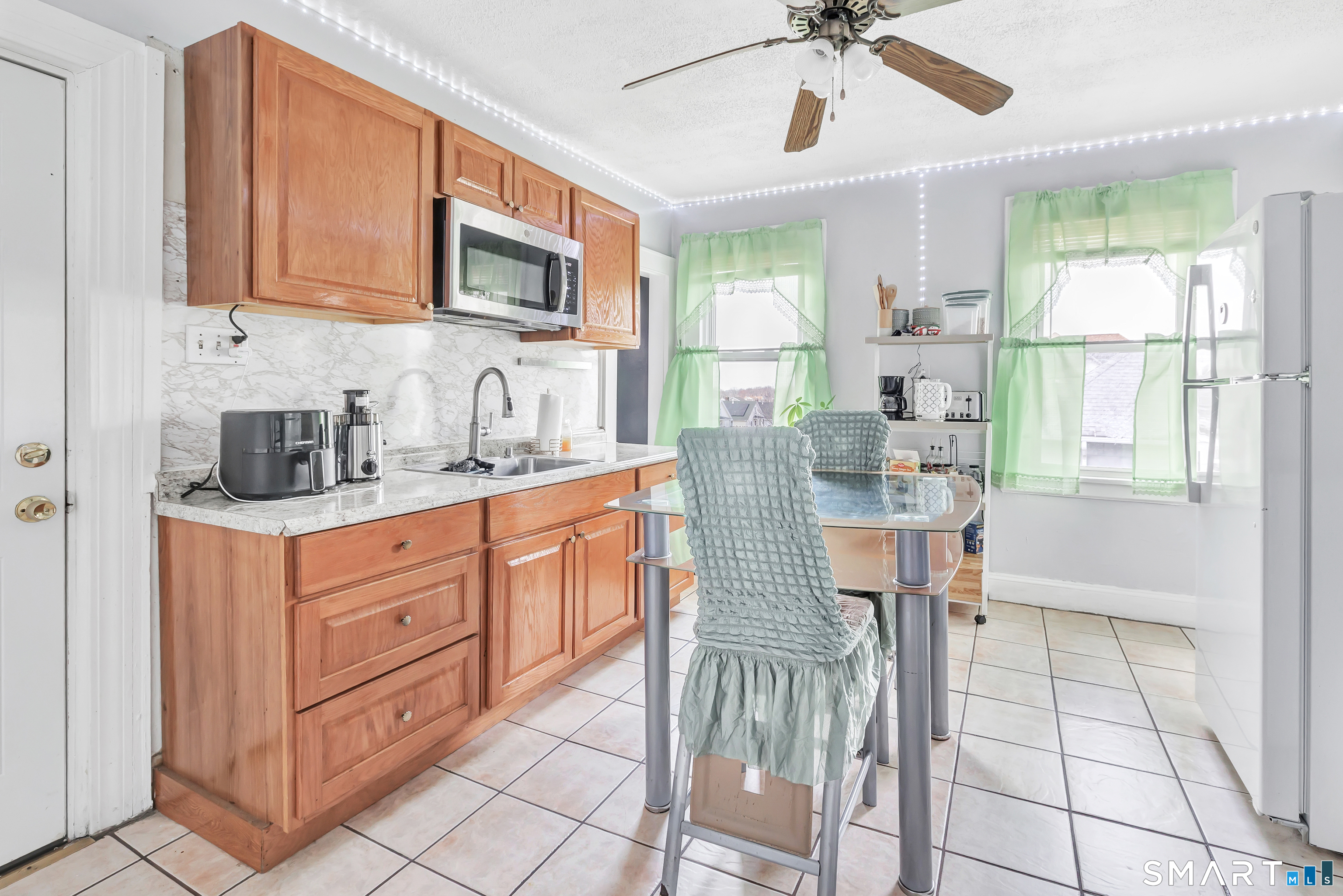 155 Marion Street Bridgeport, CT 06606 - Photo 21 of 38