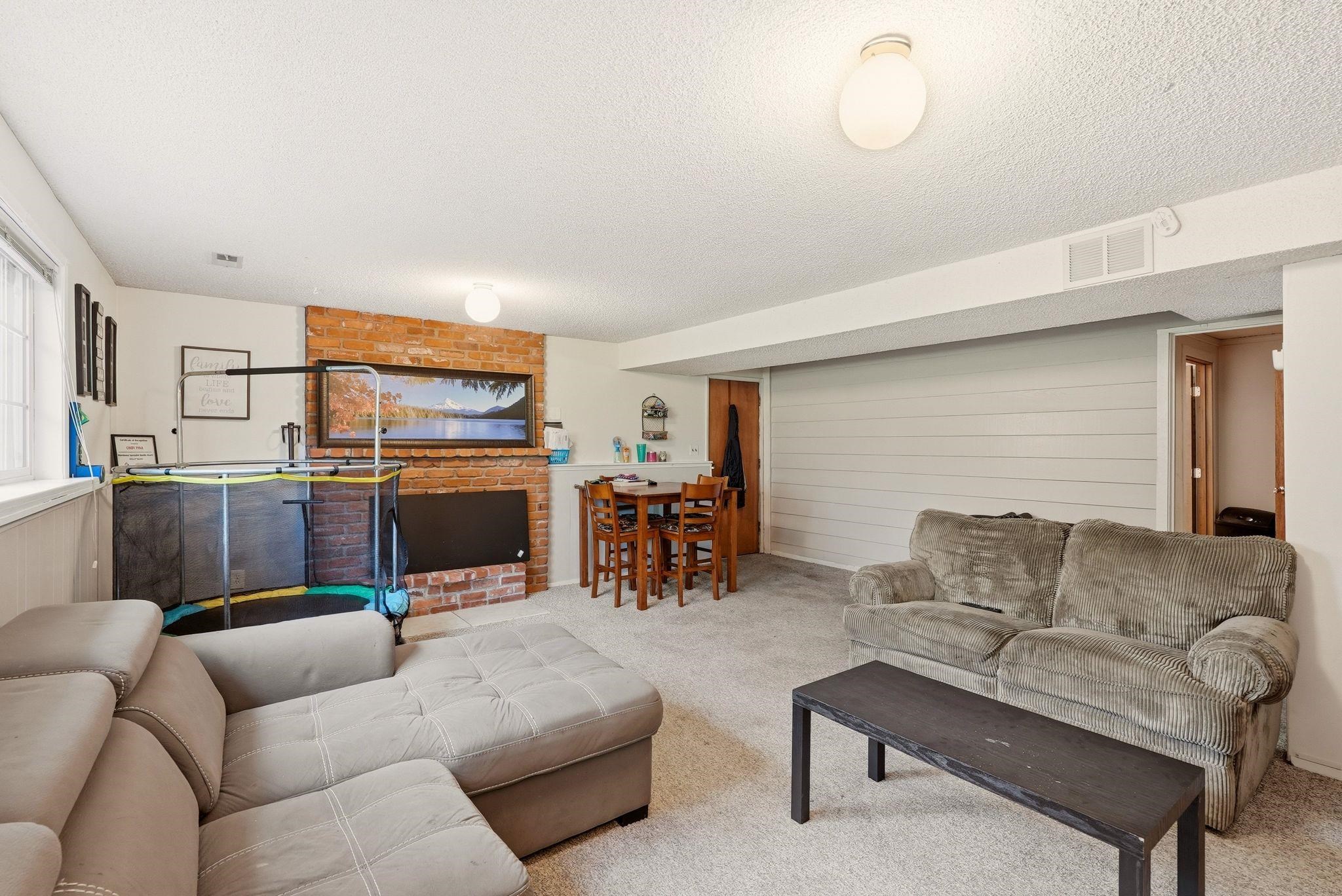1804 South Wardson Road Spokane Valley, WA 99212 - Photo 17 of 34