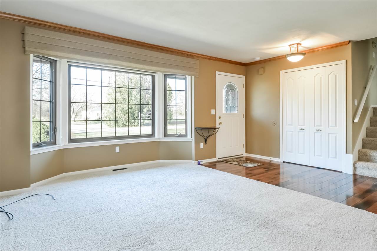 70558 Mellen Road Romeo, MI 48065 - Photo 7 of 47 31366778-6.JPG