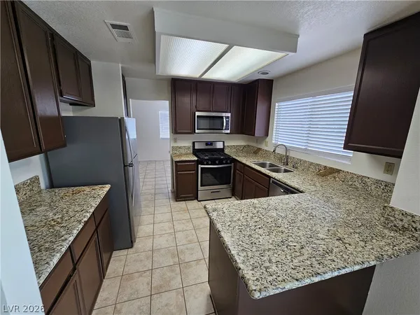 $1,995 | 346 Montcliff Avenue, Henderson, NV 89074
