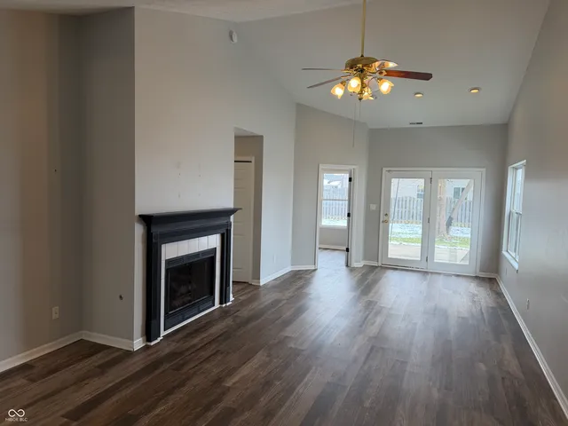 $229,000 | 923 North Mill Run Boulevard, Greenfield, IN 46140