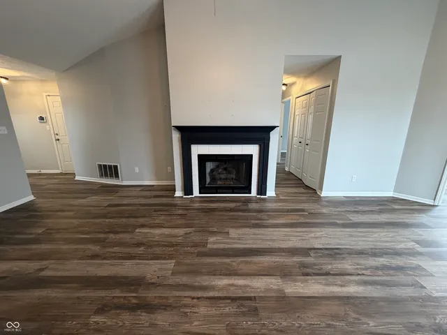 $229,000 | 923 North Mill Run Boulevard, Greenfield, IN 46140