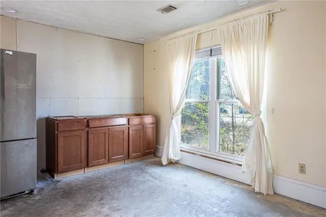 $154,950 | 7300 Buck Creek Drive, Fairburn, GA 30213