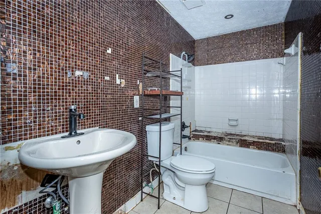 $154,950 | 7300 Buck Creek Drive, Fairburn, GA 30213