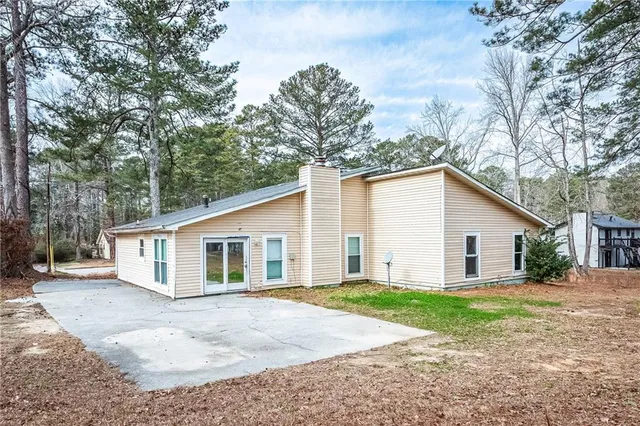 $154,950 | 7300 Buck Creek Drive, Fairburn, GA 30213