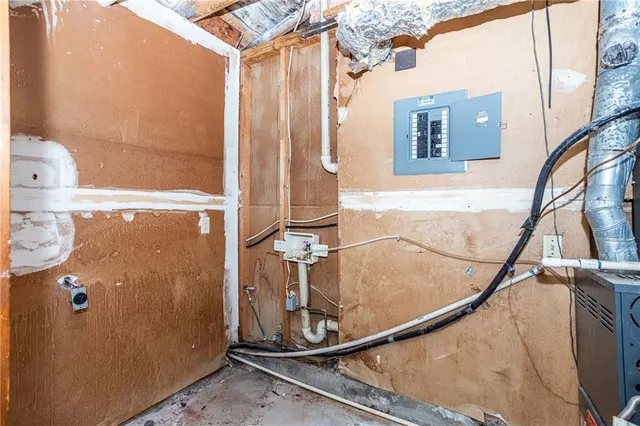 $154,950 | 7300 Buck Creek Drive, Fairburn, GA 30213