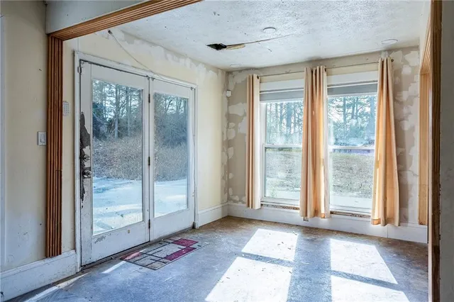 $154,950 | 7300 Buck Creek Drive, Fairburn, GA 30213