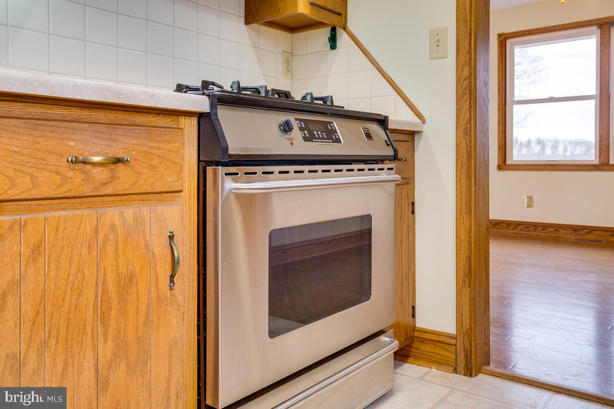 3447 Fringer Road Taneytown, MD 21787 - Photo 11 of 69 Gas range