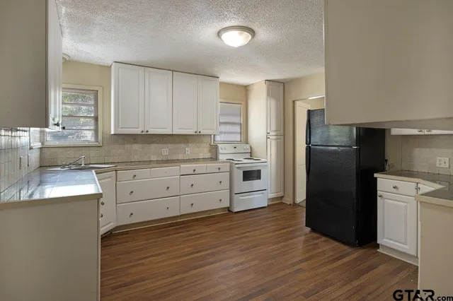 $169,900 | 837 South Palmer Avenue, Tyler, TX 75701