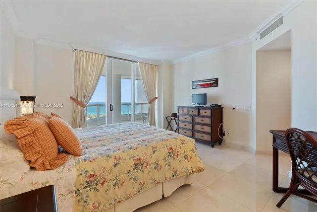 $8,000 | 21050 Point Place, Unit 2702, Aventura, FL 33180