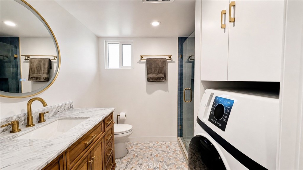 2338 Riverside Drive Silver Lake, CA 90039 - Photo 7 of 13 Gallery Image 7