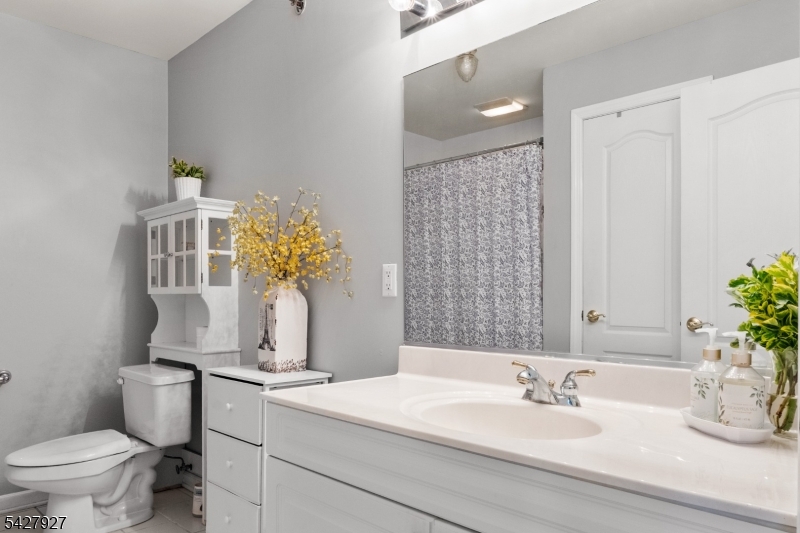 30 Federal Hill Road, Unit 13 Pompton Lakes, NJ 07442 - Photo 15 of 27