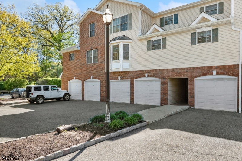 30 Federal Hill Road, Unit 13 Pompton Lakes, NJ 07442 - Photo 25 of 27