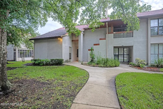 $230,000 | 1901 Wood Hill Place, Unit 1901, Jacksonville, FL 32256