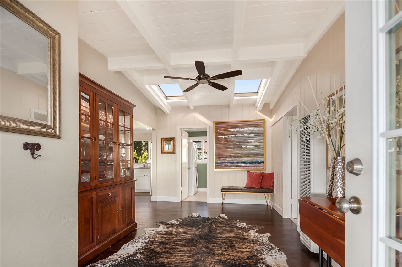 852 Melba Road Encinitas, CA 92024 - Photo 3 of 25 Gallery Image 3