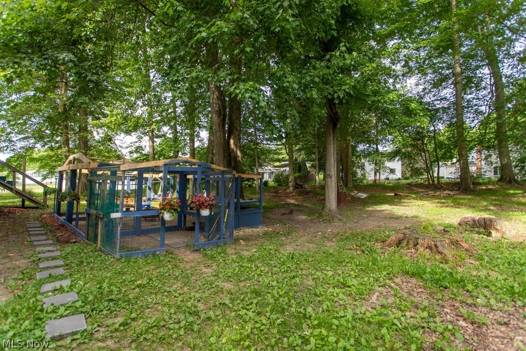 7764 Micawber Road Northeast Warren, OH 44484 - Photo 25 of 29 Yard