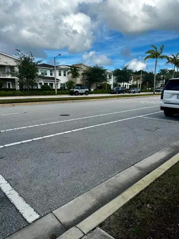 $2,200 | 5032 Grandiflora Road, Palm Beach Gardens, FL 33418