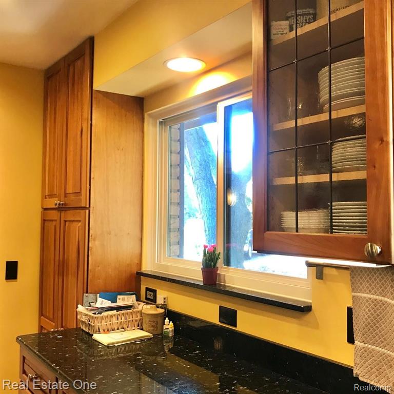 865 Viewland Drive Rochester Hills, MI 48309 - Photo 37 of 90