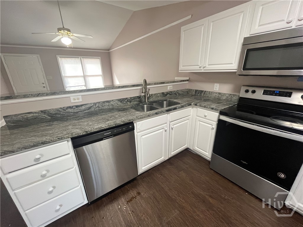 577 Rustwood Drive Athens, GA 30606 - Photo 3 of 14