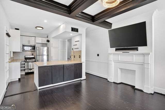 2840 Peachtree Road Northwest, Unit 408 Atlanta, GA 30305 - Photo 6 of 28