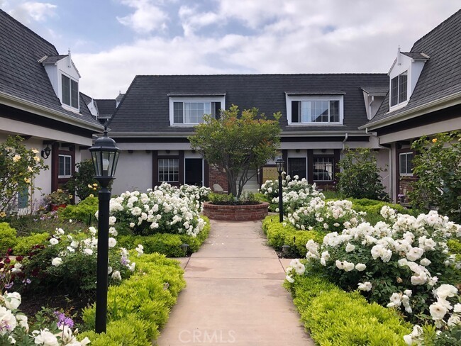 8130 Redlands Street, Unit 5 Playa del Rey, CA 90293 - Photo 1 of 1 Gallery Image 1