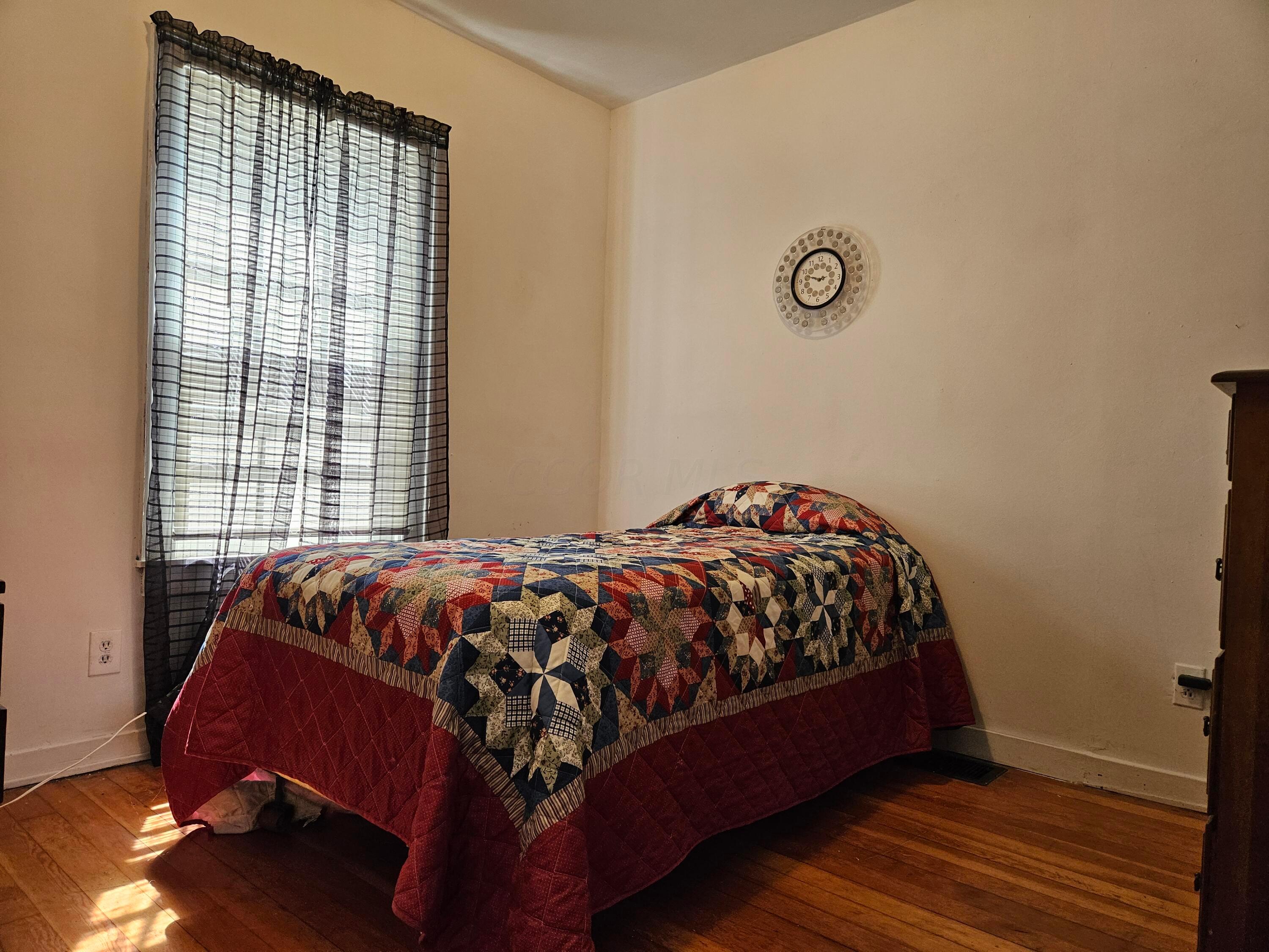 115 Lawnview Avenue Springfield, OH 45505 - Photo 8 of 15 20240829_144740
