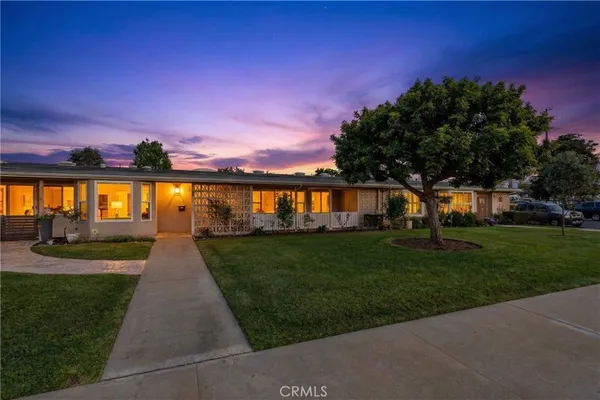 $349,900 | 1180 Oakmont Road, Unit 51H, Seal Beach, CA 90740