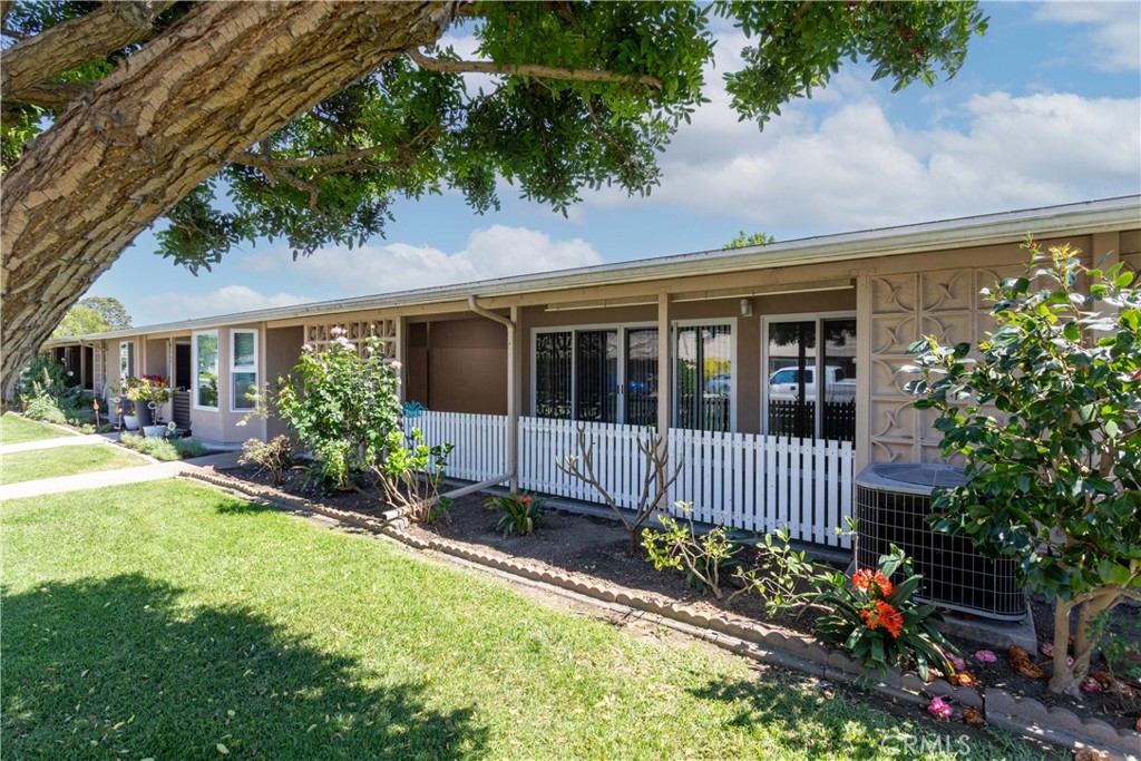 1180 Oakmont Road, Unit 51H Seal Beach, CA 90740 - Photo 5 of 31