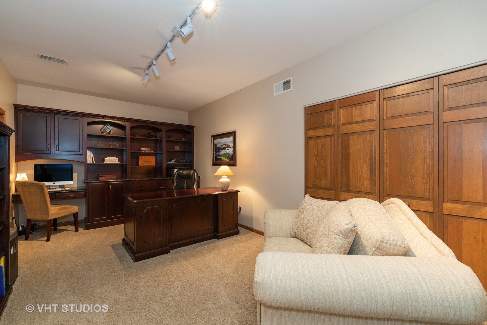421 Ridge Lane Lake In The Hills, IL 60156 - Photo 6 of 16