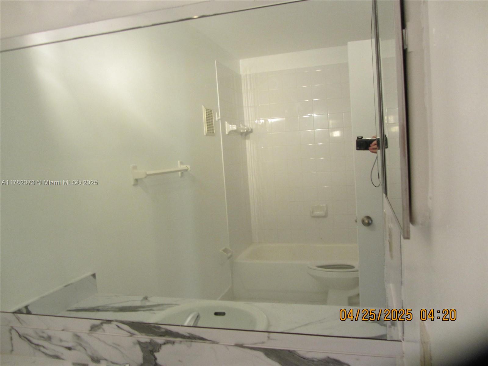 Villa Encantada Miami, FL 33177 - Photo 30 of 35 a bathroom with a shower