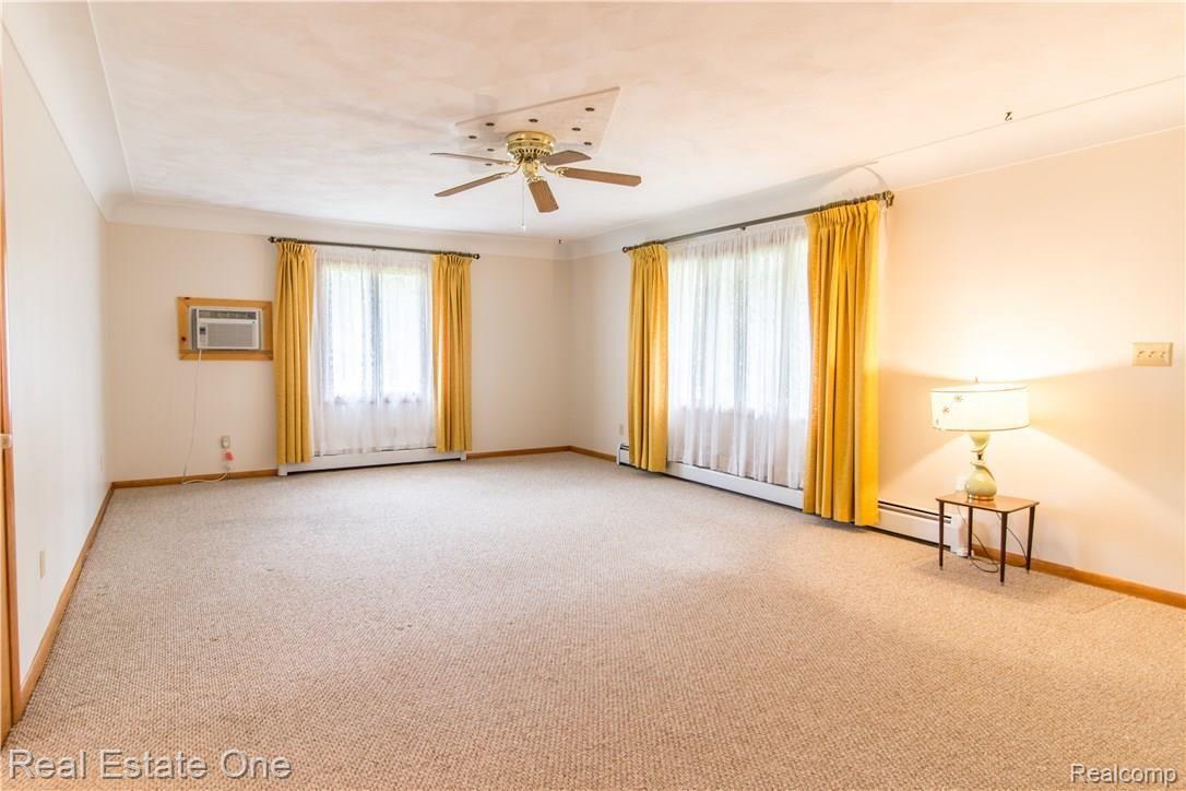 46420 Harris Road Belleville, MI 48111 - Photo 12 of 20 IMG_4416-HDR.jpg