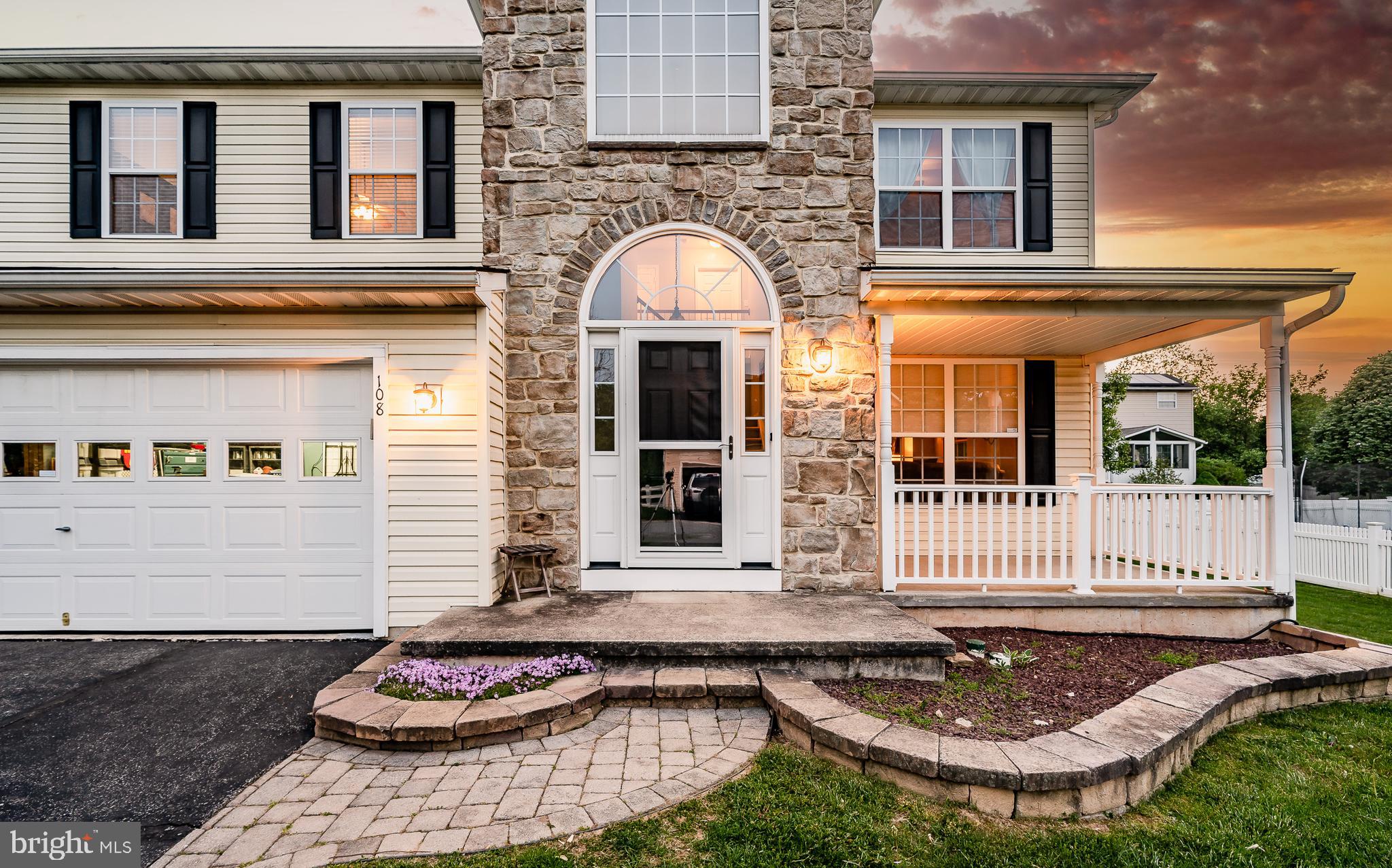 108 Hydrangea Way Coatesville, PA 19320 - Photo 6 of 47