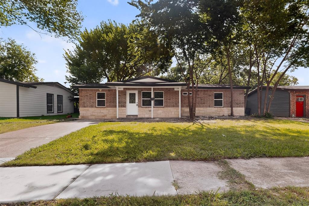 1624 Houghton Road Dallas, TX 75217 - Photo 2 of 40