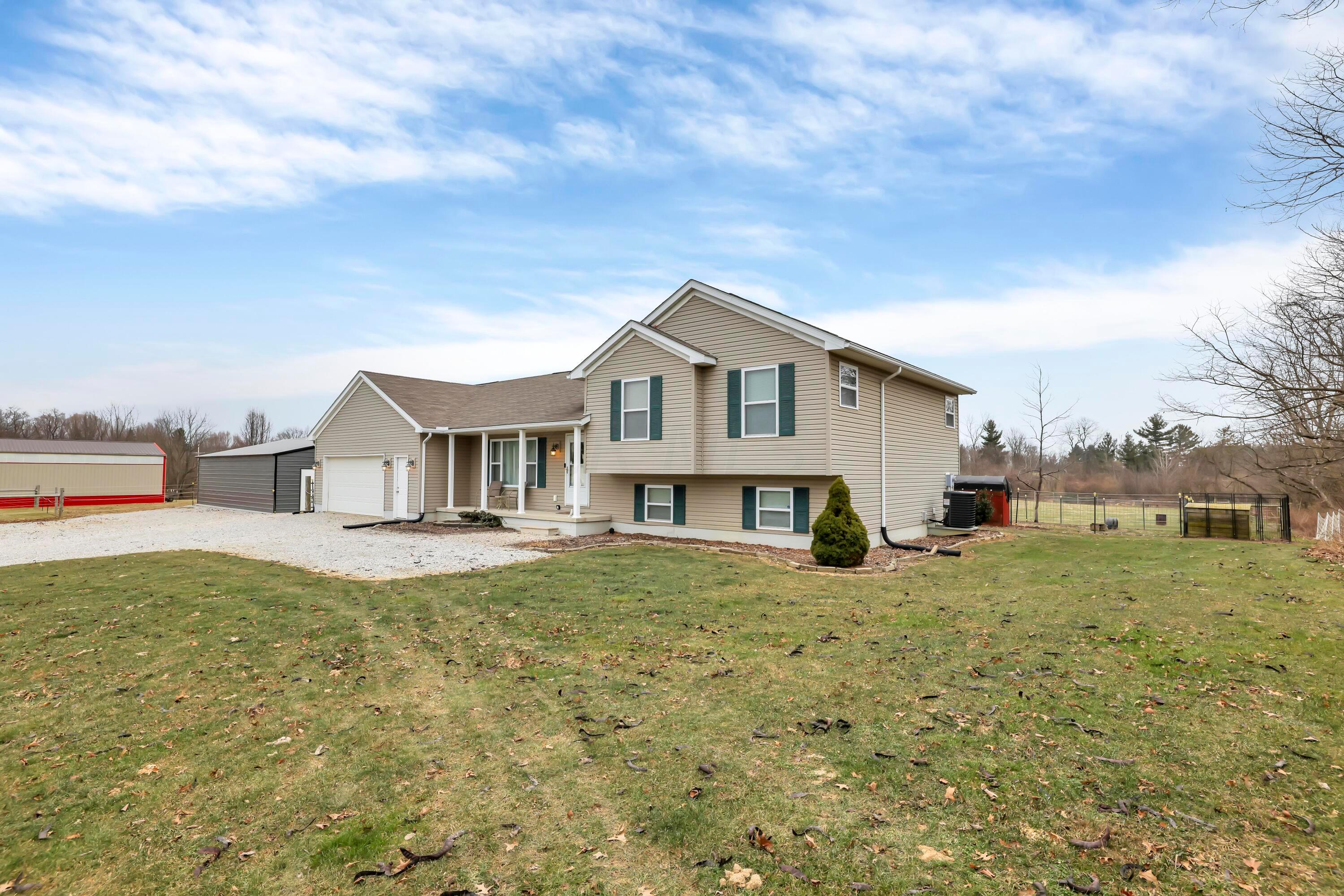 5375 York Road Southwest Pataskala, OH 43062 - Photo 6 of 70 Home front