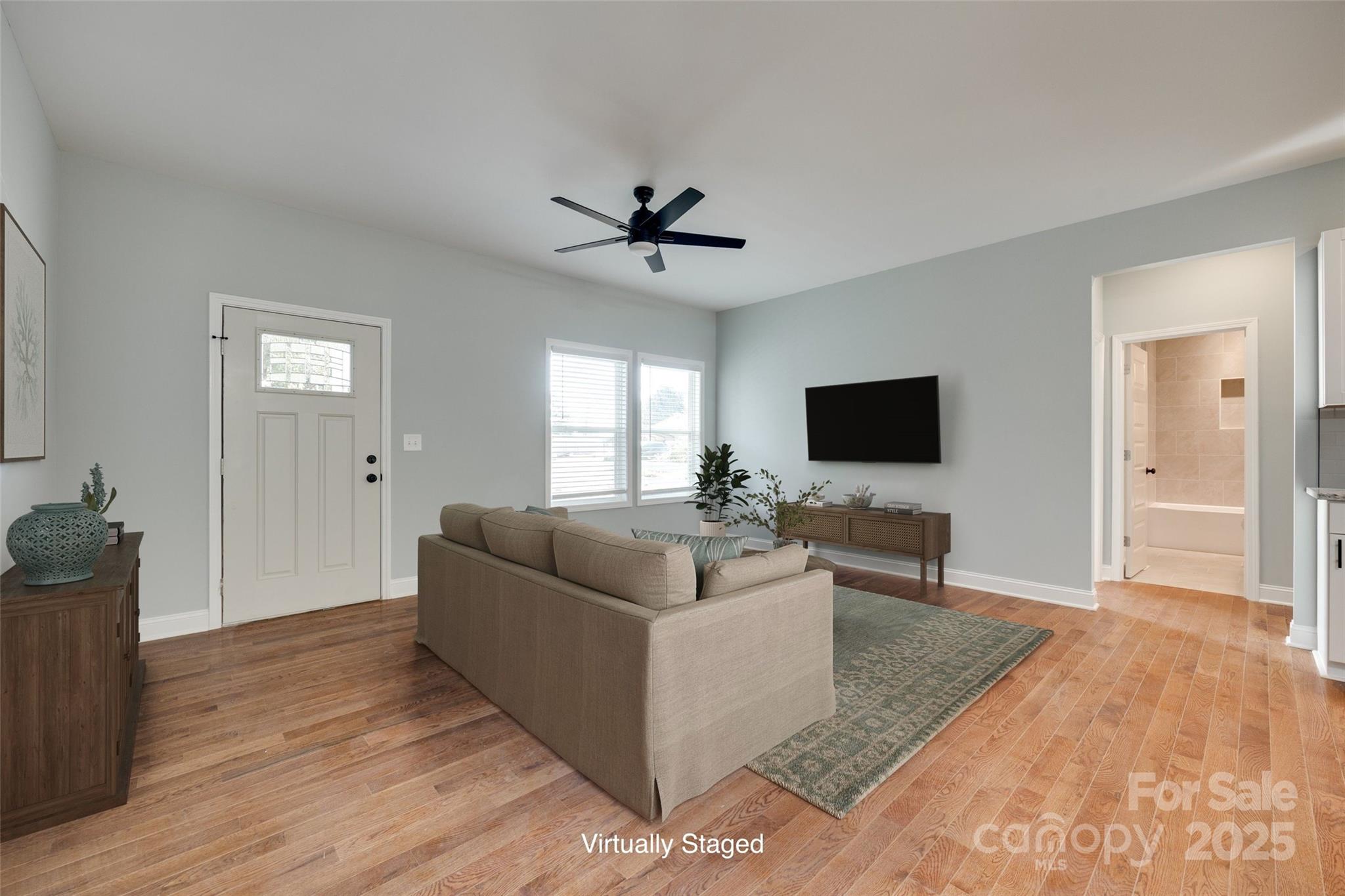 171 William Street York, SC 29745 - Photo 6 of 28 a living room with furniture and a flat screen tv