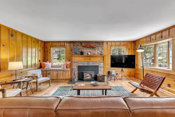 $850,000 | 54370 Pine Crest Avenue, Idyllwild, CA 92549