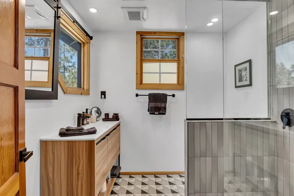 $850,000 | 54370 Pine Crest Avenue, Idyllwild, CA 92549
