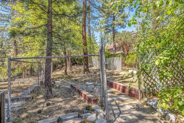 $850,000 | 54370 Pine Crest Avenue, Idyllwild, CA 92549