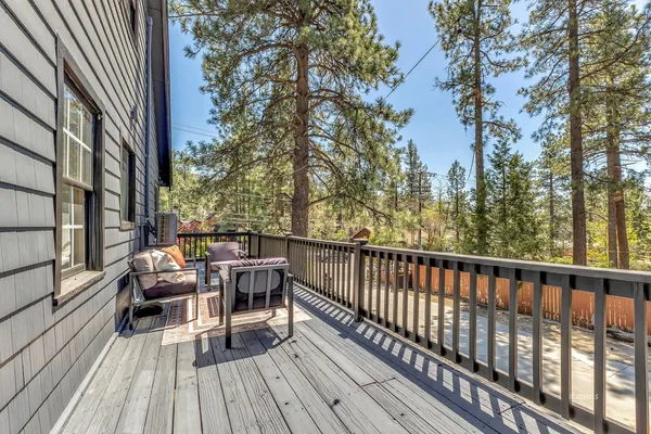 $850,000 | 54370 Pine Crest Avenue, Idyllwild, CA 92549