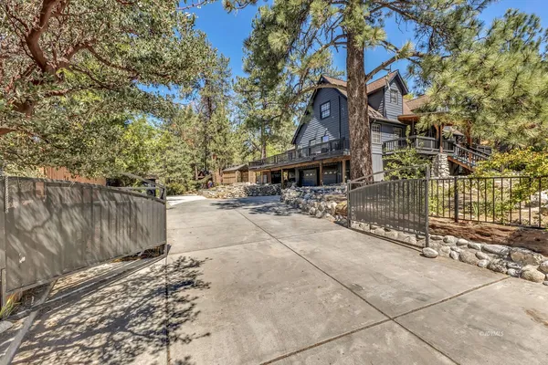 $850,000 | 54370 Pine Crest Avenue, Idyllwild, CA 92549
