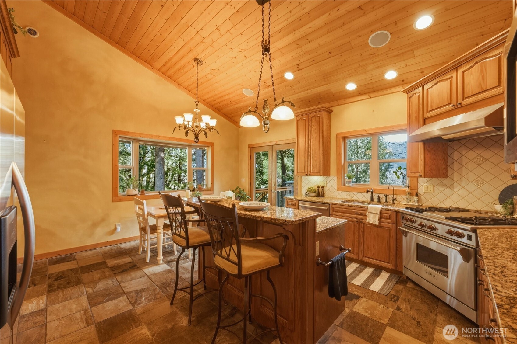 4126 Caron Road Deming, WA 98244 - Photo 11 of 40