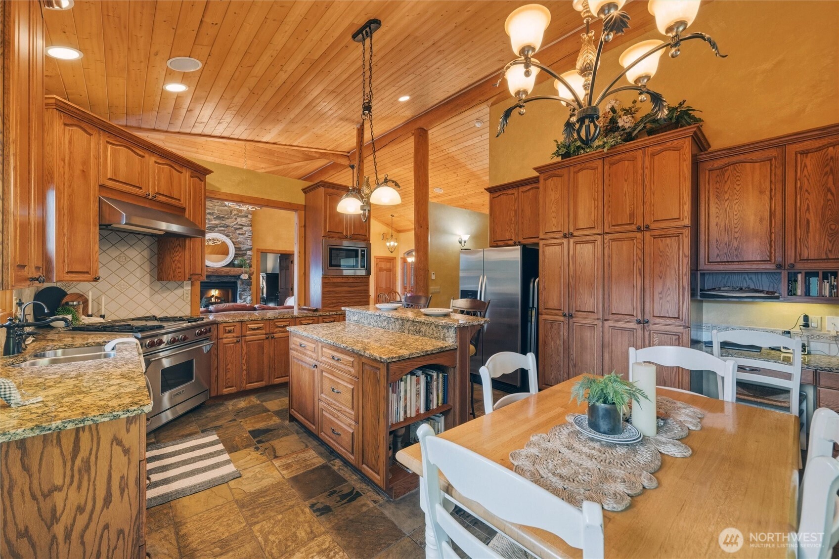 4126 Caron Road Deming, WA 98244 - Photo 10 of 40