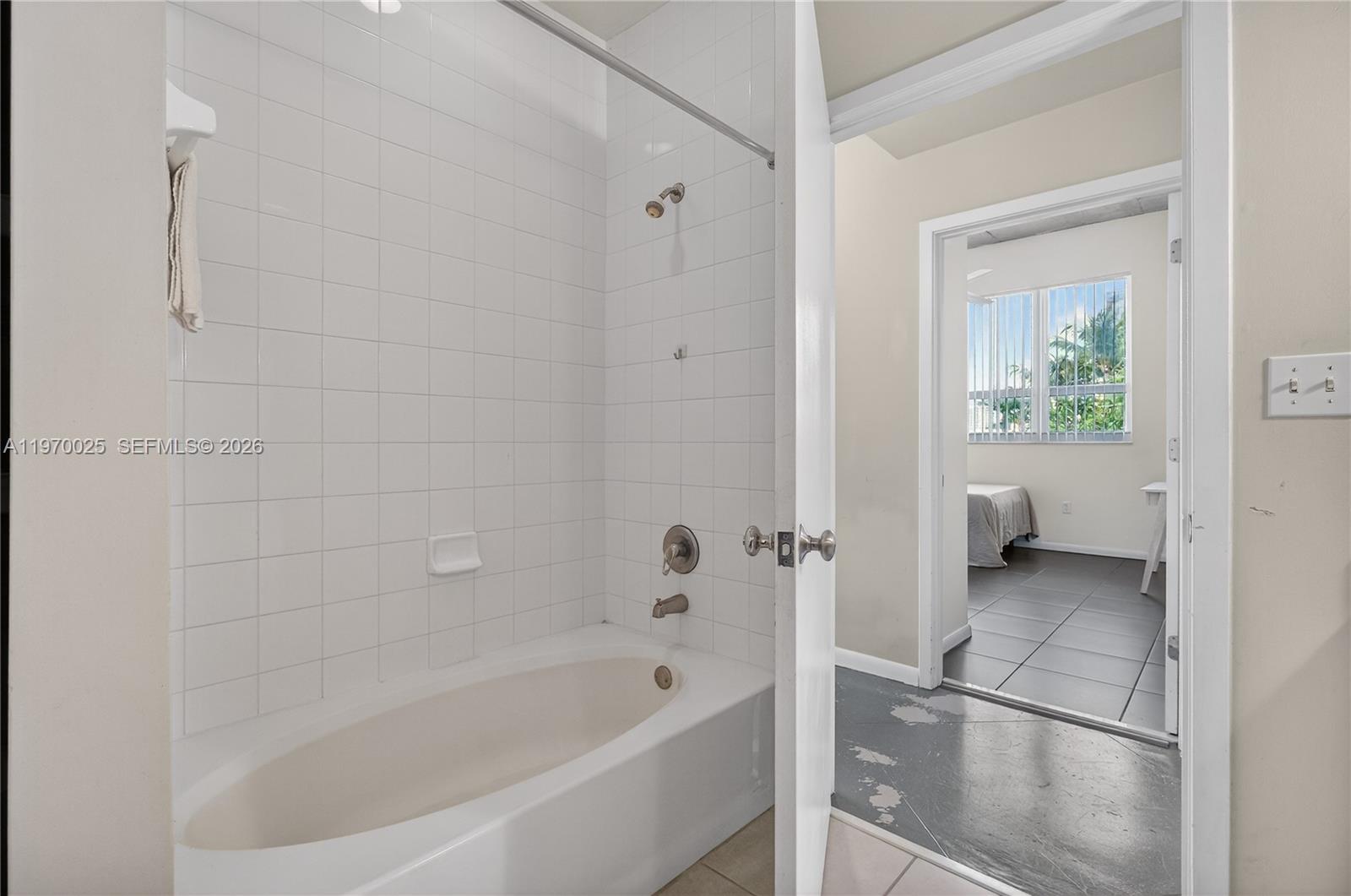 2001 Biscayne Boulevard, Unit 2612 Miami, FL 33137 - Photo 13 of 46