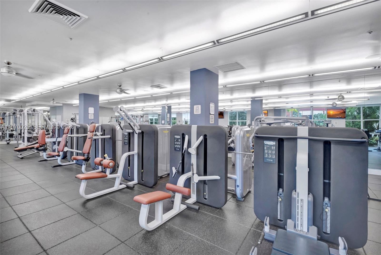 2001 Biscayne Boulevard, Unit 2612 Miami, FL 33137 - Photo 35 of 46