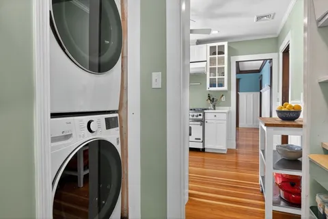 $799,000 | 15 Kingsboro Park, Unit 2, Boston, MA 02130