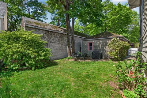 $799,000 | 15 Kingsboro Park, Unit 2, Boston, MA 02130