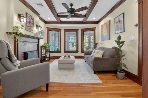 $799,000 | 15 Kingsboro Park, Unit 2, Boston, MA 02130